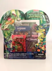 Teenage Ninja Turtles Gift Set - Puzzle, Stickers, Chalk, Crayons & Bubbles NEW