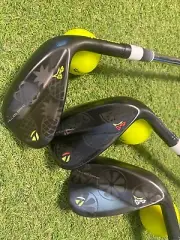TaylorMade wedge Milled Grind 4 black set 60°,56°,52° RH Customized fruit design