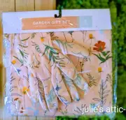 Target Bullseye's Playground Garden Gift Set Apron & 1 Pair Of Gloves NWT