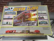 Chevrolet HO Train - NEW - Model Power "Silver Cloud"
