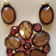Vintage Pin & earrings set. Rich Amber/pink stones. New with tags