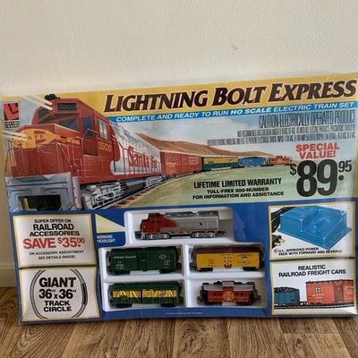 Life Like Trains HO Lightning Bolt Express Santa Fe 4 Car Set New in the Box