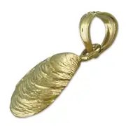 14K Gold Clam Shell Marine Mollusc Charm