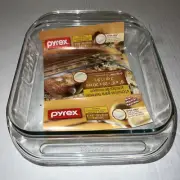 New 2007 Pyrex Clear 2Qt Casserole 8 x 8 Square Baking Pan Dish w/ Handles #2222