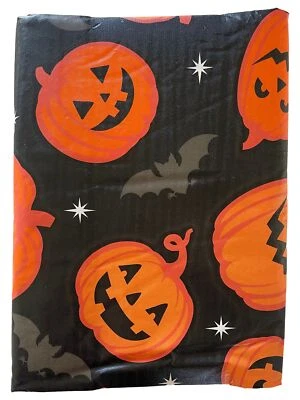 Celebrate Halloween Orange & Black Pumpkins Vinyl Tablecloth, Table Cloth 70 Rnd