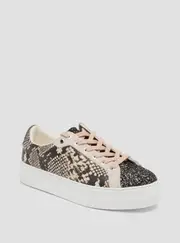 GUESS Women's White Snake Print Garmini Low Top Sneakers Size: 7