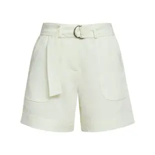 【OUWEY 歐薇】都會簡約大口袋附腰帶短褲(白色；S-L；3232436012)