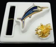 Estee Lauder Magnificent Marlin Solid Perfume Compact NEW!!!