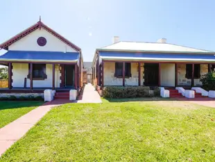 Fremantle Colonial Cottages