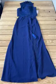 venus NWT women’s 2 piece skirt & top set size 4 navy A5