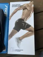 2xu Mens Compression 1/2 Shorts Size XXL New In Box Black. 2