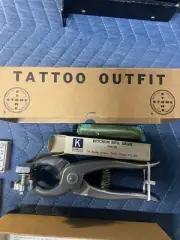Vintage Old Cow Livestock Tattoo Set Digits Outfit Stone Mfg Farm Tool With Box