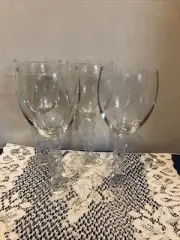 Luminarc Glass Set Of 4 Noel Stemmed Holiday Wine/ Water Goblets NIB
