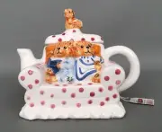 TEE-NEE By Cardinal Sitting Pretty Teddy Bear Collection Vintage Teapot NWT