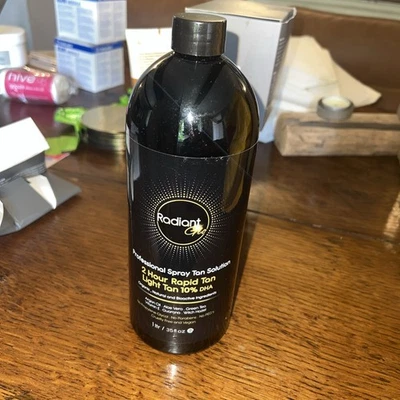 Radiant Glo Professional Spray Tan Solution - 2 hour Rapid Tan - Light Tan 1ltr