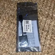 New Dell Display Port to DVI adapter DP/N 064XF6