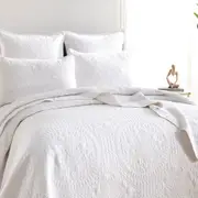 Renee Taylor Asher Jacquard Single/Double Coverlet w/ 2x Pillowcases Set White