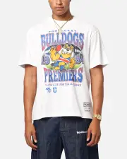 [MITCHELL & NESS] Mitchell & Ness Western Bulldogs Mascot T-shirt Vintage White - Size M M Vintage White