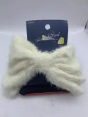Universal Thread Off White Fuzzy Hair Bow Clip New 90% Polyester ZP