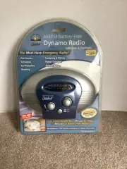 Innovage Outdoor Dynamo Radio With Siren and Flashlight