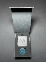Sun Day Red Limited Edition Ball Marker I Half Moon Blue Tiger Woods NIB