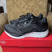 NEW BALANCE Fresh Foam 680v8 Running Shoes Men's Size 10.5 D Black/Grey NIB!