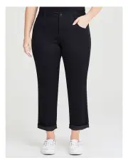 [Taking Shape] The Easy Fit Jean in Black