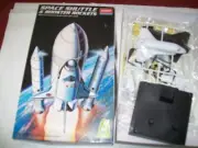 Space Shuttle+Booster Rockets Model.Brand New Snap On Model.