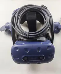 在飛比找露天拍賣優惠-qoo HTC VIVE Pro專業基礎版套裝串流線手柄頭盔