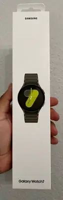 Samsung Galaxy Watch7 44mm Green SM-L315U - Brand New Sealed - Unlocked LTE