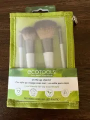 NWT ECOTOOLS On-The-Go Style Kit Travel Bag 4-PC SET IN CASE BRUSHES LINERS NEW