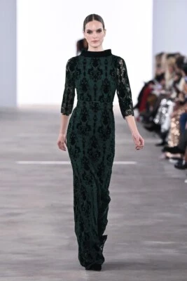 Badgley Mischka Mixed Media Mock Neck Column Gown Green Black sz 0 Modest $900