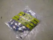 Bag of 30 E.MC EPM1/4 Bulkhead Union Push to Connect Fitting [2*P-52.5]