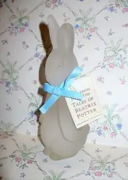 1997 THE TALES OF BEATRIX POTTER FREDERICK WARNE FROSTED BENJAMIN BUNNY FIGURINE