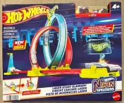 Hot Wheels 2023 Neon Speeders Laser Stunt Slamway Play Set #HPC05 1:64 Scale