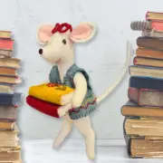 Corinne Lapierre Felt Craft Mini Kit Little Mouse The Librarian from felt MKL...