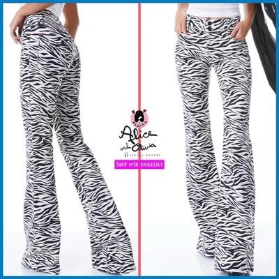 Alice + Olivia Stacey Zebra Striped Black White Low Rise Bell Bottom Jean Sz 24