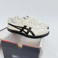 在飛比找蝦皮購物優惠-Huic Onitsuka Tiger 運動鞋黑配黃跟男女款