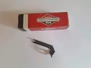 NOS OEM Genuine Briggs & Stratton Engine ConnectingRod Dipper. Part 220670