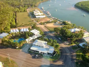 路欣達欣欽布魯克濱海度假村Hinchinbrook Resorts Lucinda