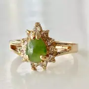 Vintage Gold Green Jade Cocktail Ring Size 7 9 10 Semiprecious Pear Cut Gemstone