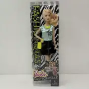 Barbie Fashionistas LA Girl, NIB, CJY43, pink hair, Teen Skipper face