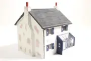 Hornby OO Gauge Skaledale R8514 Riverside Cottage - NEW
