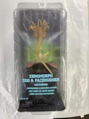Aliens XENOMORPH EGG & FACEHUGGER Light-up LED, launching action NECA 2013 NEW