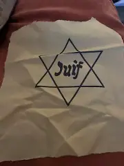 replica film prop theatre ww2 stars of david Holocaust Jewish Juif French