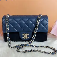 在飛比找PopChill優惠-[二手] CHANEL Mini Coco 20cm 經典C