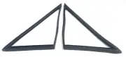FORD CORTINA Mk2 1300 4 DOOR SEDAN FRONT FIXED 1/4 QUARTER WINDOW RUBBER PAIR