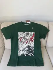 Uniqlo Attack On Titan UT T-Shirt Small
