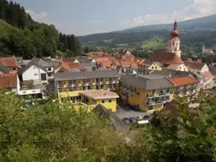 Der Thaller - Wirtshaus - Restaurant - Hotel