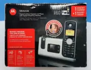 Motorola L902 Digital Cordless Headset and Phone With Answering Machine - New.